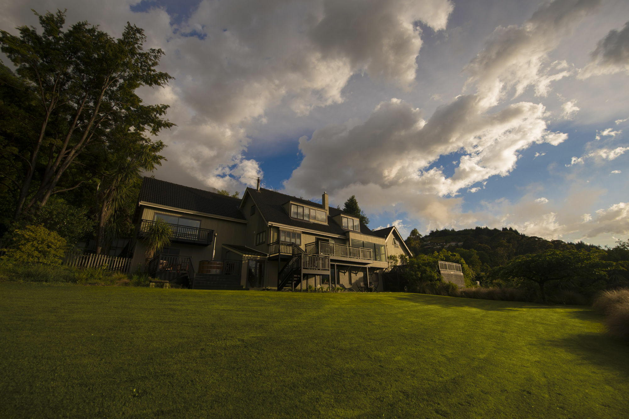 Hidden Lodge Queenstown Exterior photo